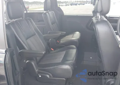 2015 Chrysler Town & Country S из США, поврежденный, VIN 2C4RC1HG0FR521773